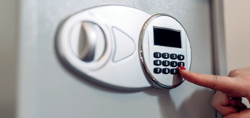 Jewelry Safe Cracking in West Modesto, California