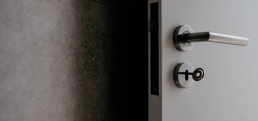 Front Door Handle Repair And Installation in West Modesto, CA